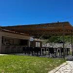 Nuevo Vista Bed & Breakfast Kávos