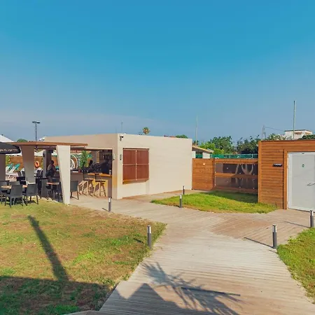 Oda ve Kahvaltı Nuevo Vista Kávos