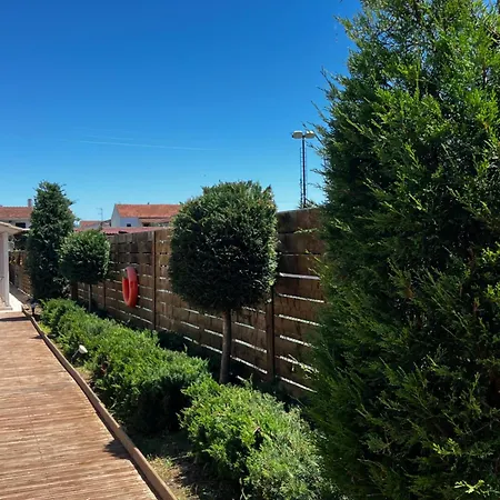 Oda ve Kahvaltı Nuevo Vista Kávos