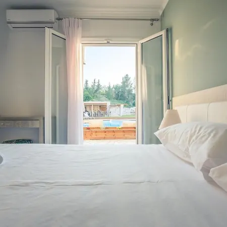 Nuevo Vista Bed & Breakfast Kávos