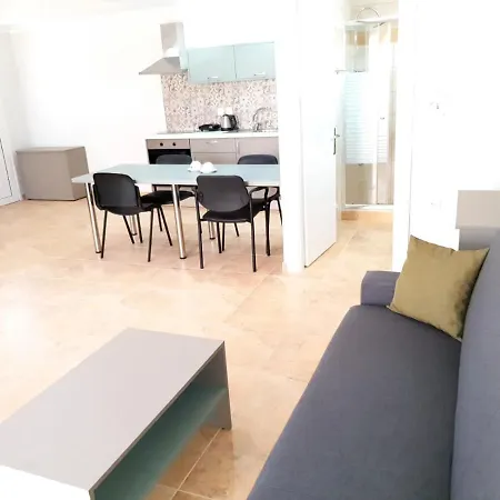 Nuevo Vista 3* Kávos